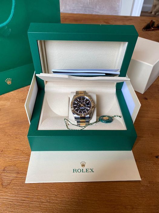 Rolex watch used for luxury asset finance UK